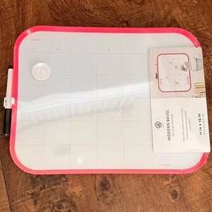 NWT dry erase wall calendar with dry erase marker pink calendar 11”x14”